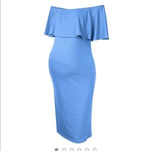 Maternity midi with ruffled top .